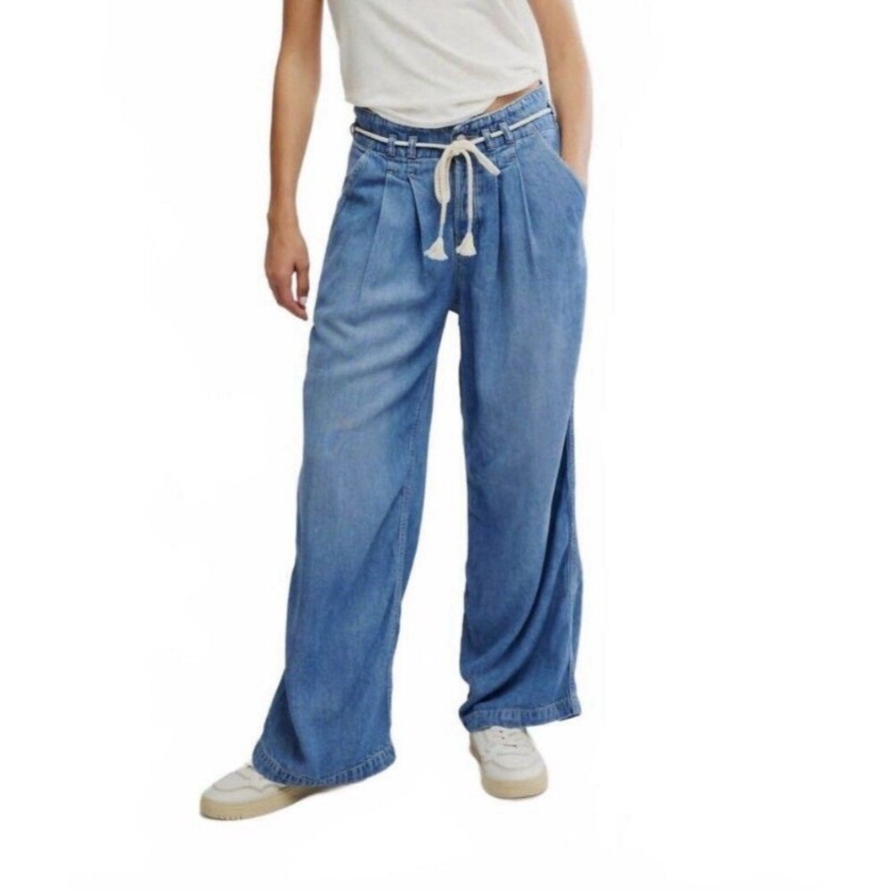 Free People We The Free Dakota Cinched Pull On Jeans Wide Leg Medium Drawstring